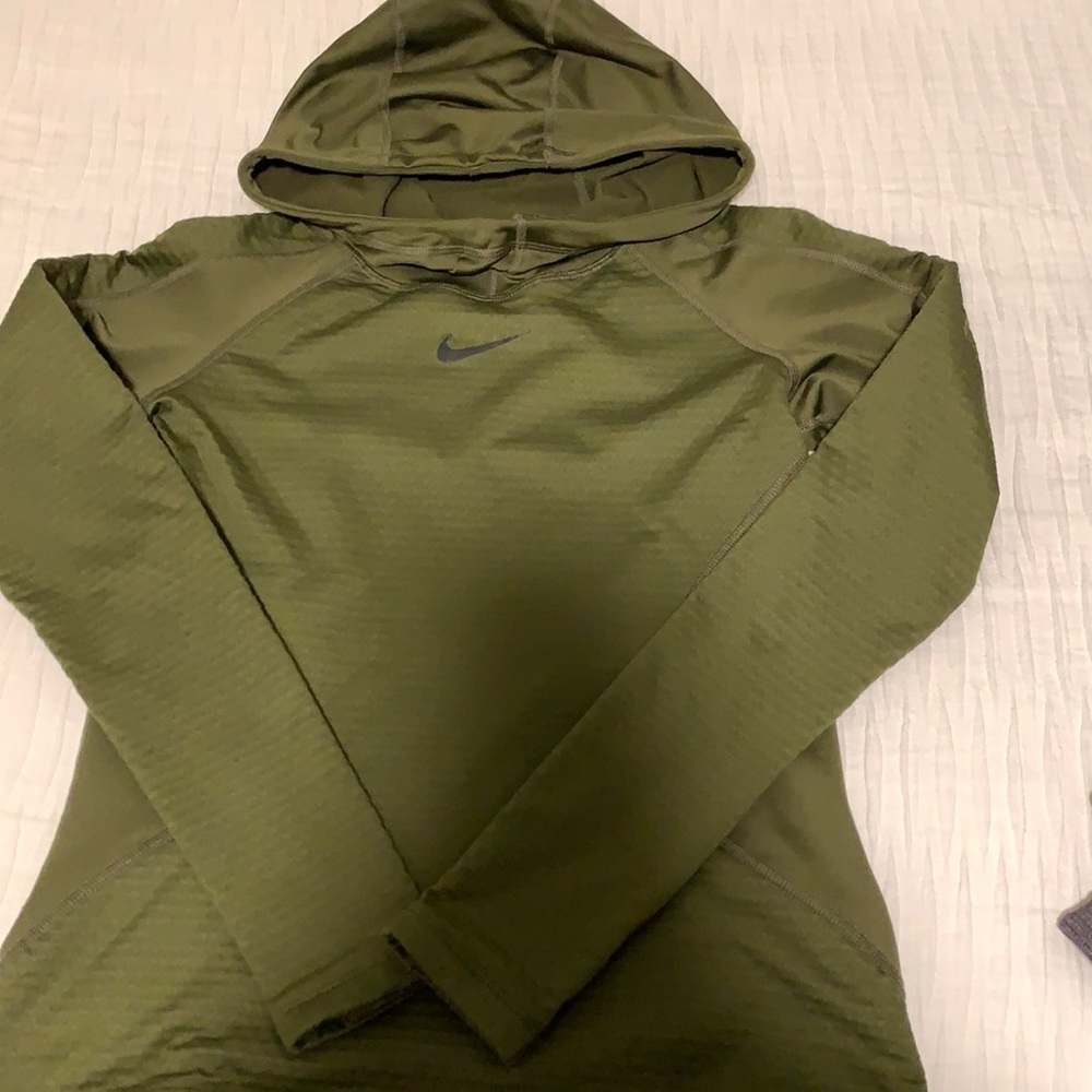 Nike hooded long sleeve